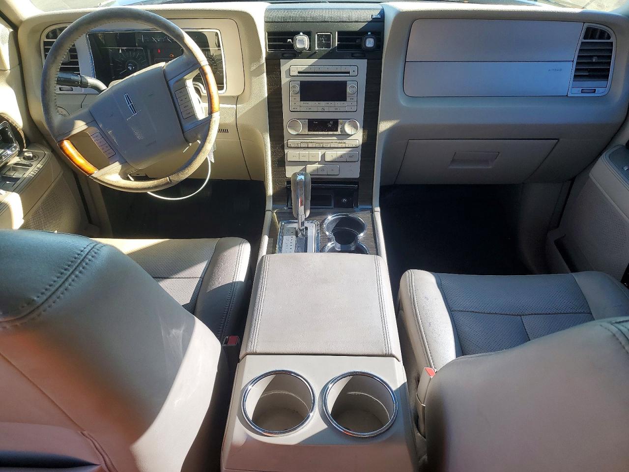 2008 LINCOLN NAVIGATOR photo 8