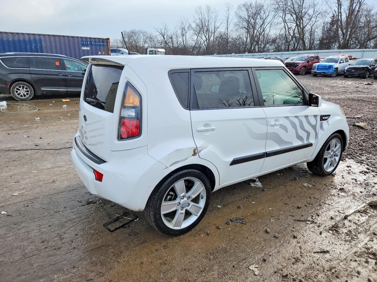 2011 KIA SOUL + photo 5
