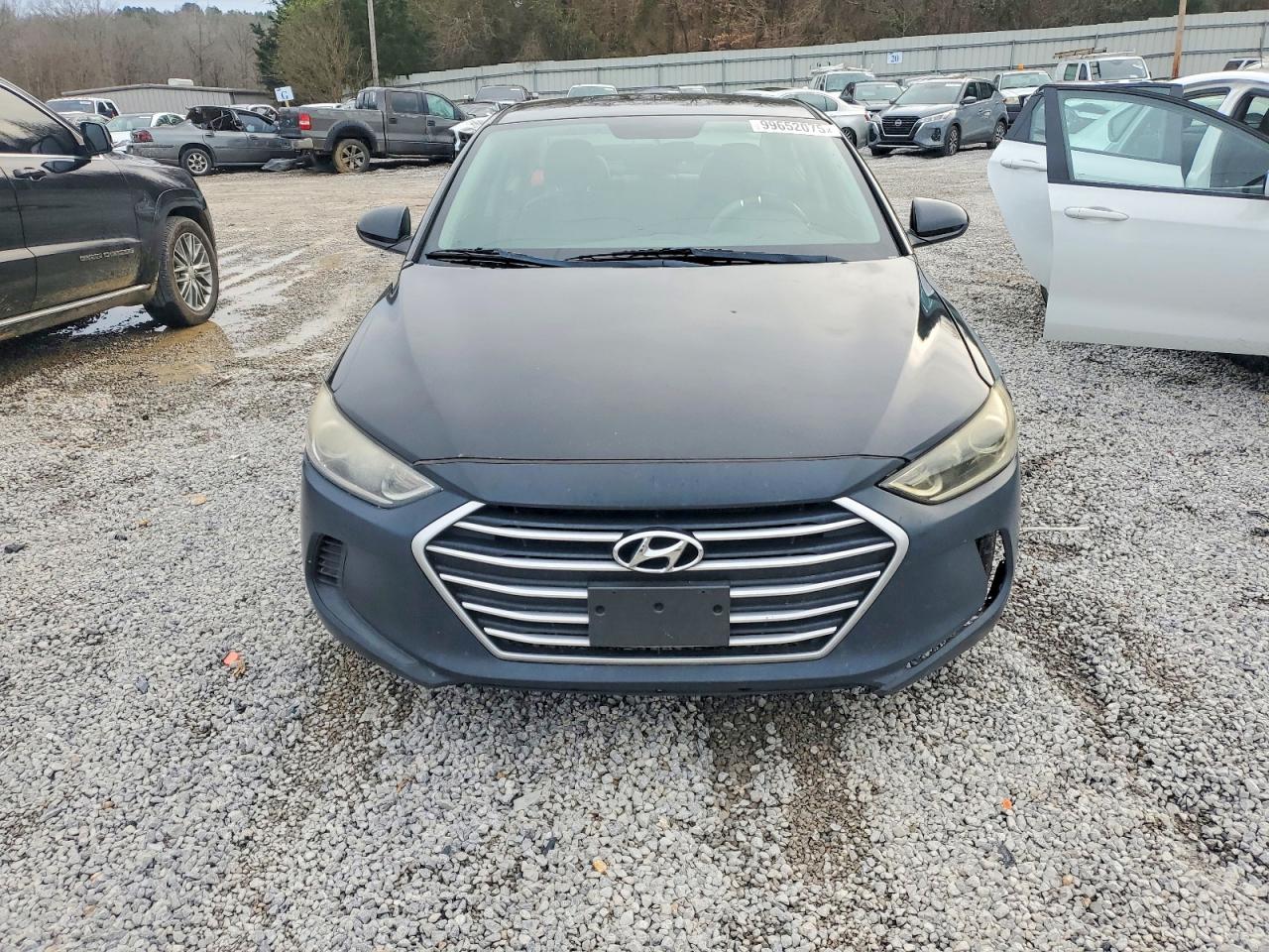 2017 HYUNDAI ELANTRA SE photo 5