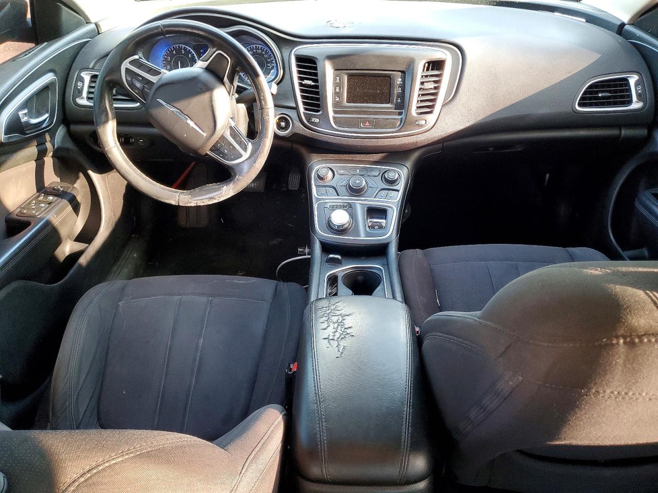 2015 CHRYSLER 200 LIMITED photo 8