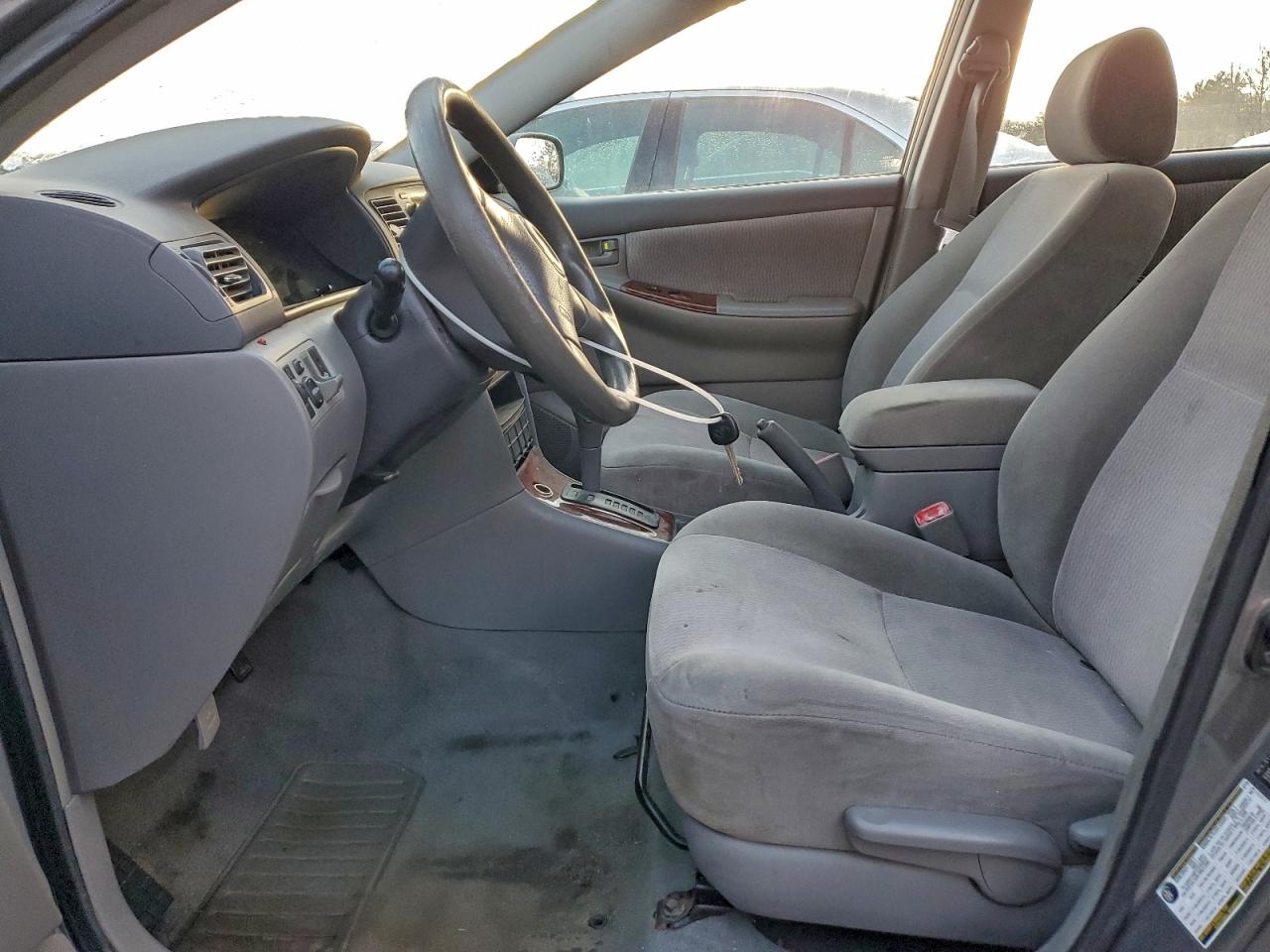 2006 TOYOTA COROLLA CE photo 7