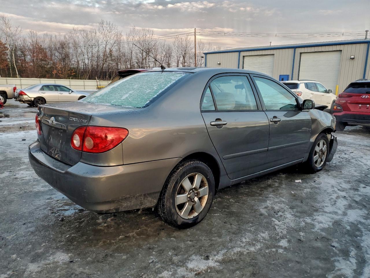 2006 TOYOTA COROLLA CE photo 3