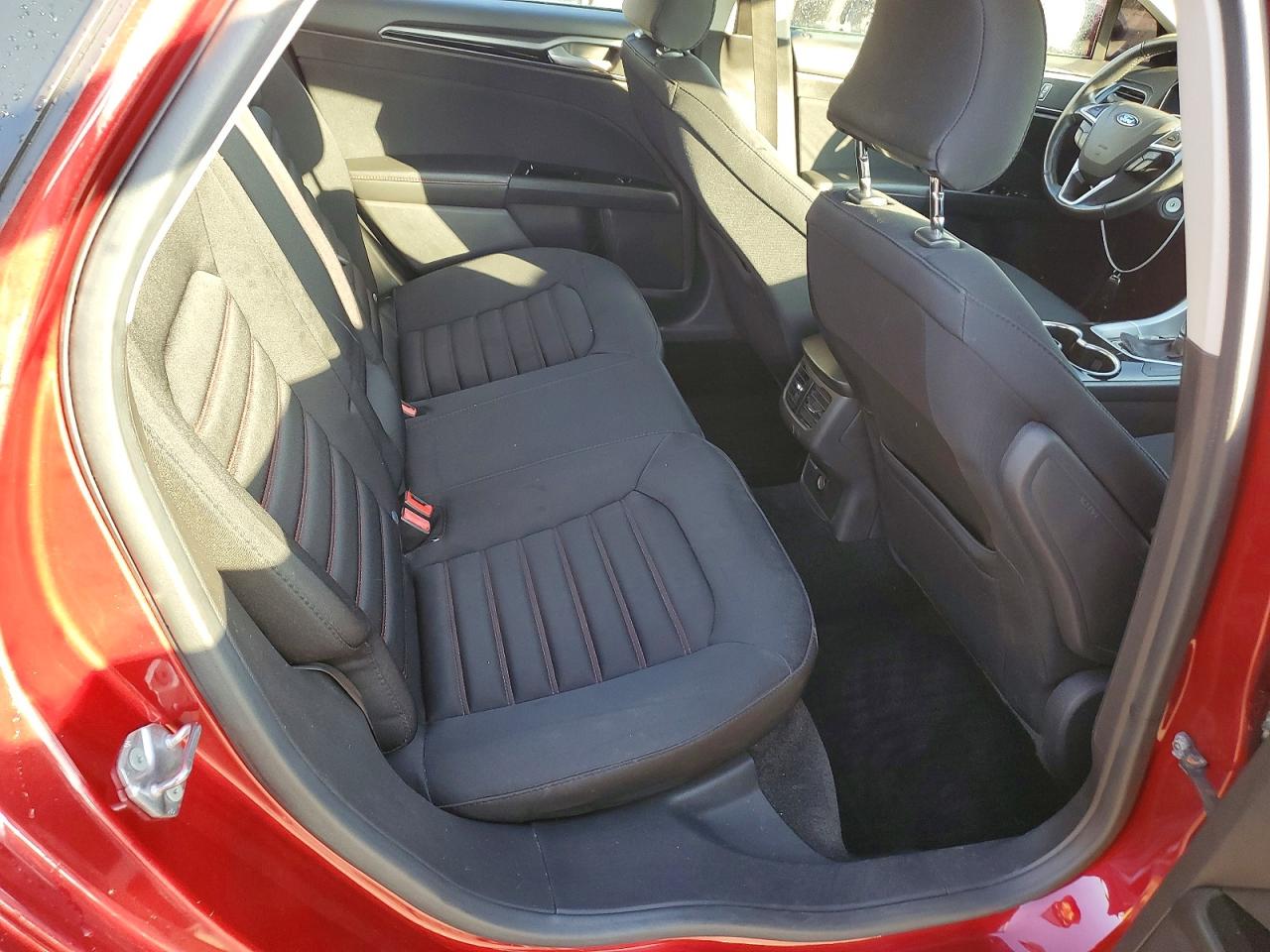 2016 FORD FUSION SE photo 10