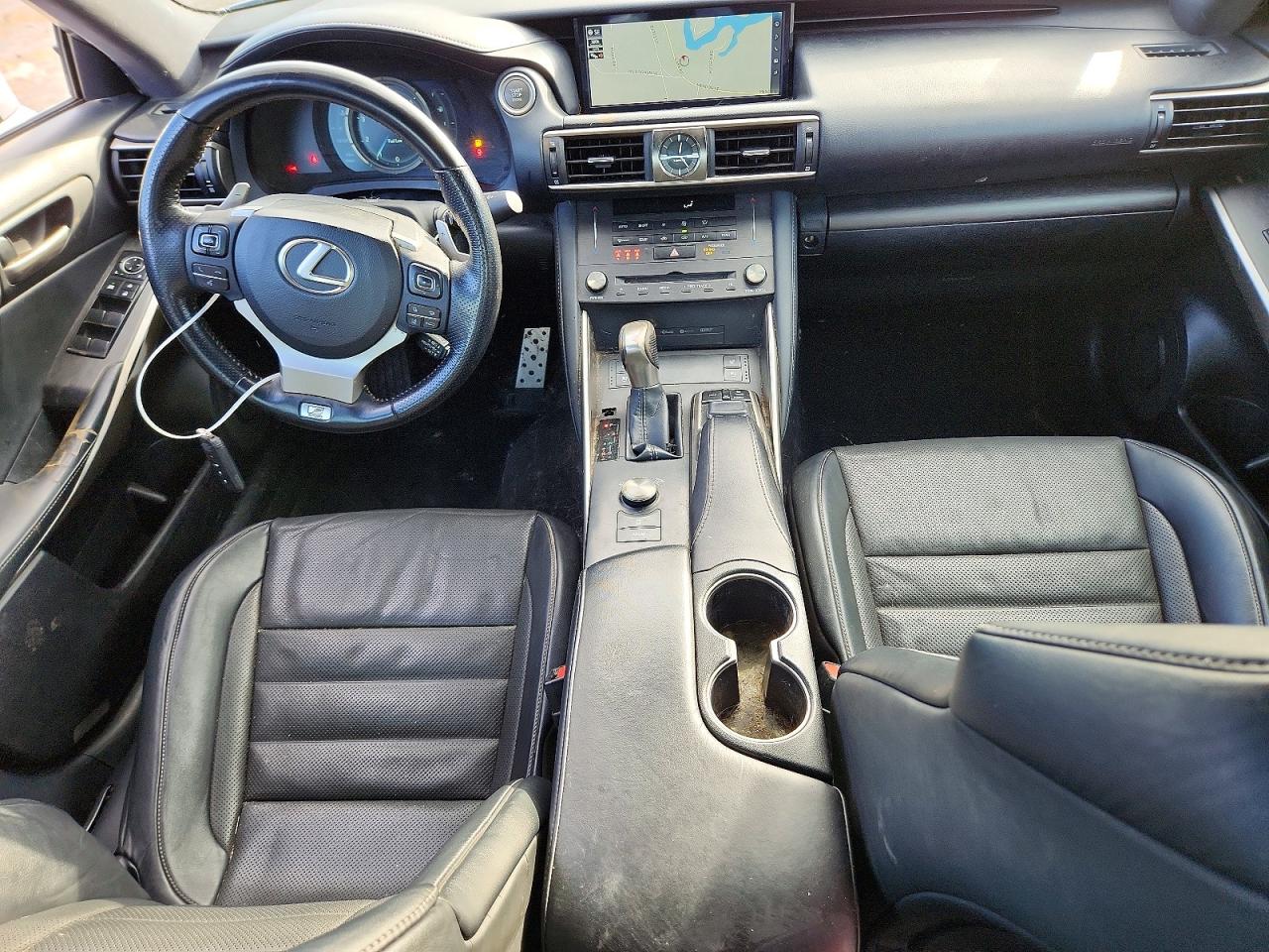 2019 LEXUS IS 350 photo 8
