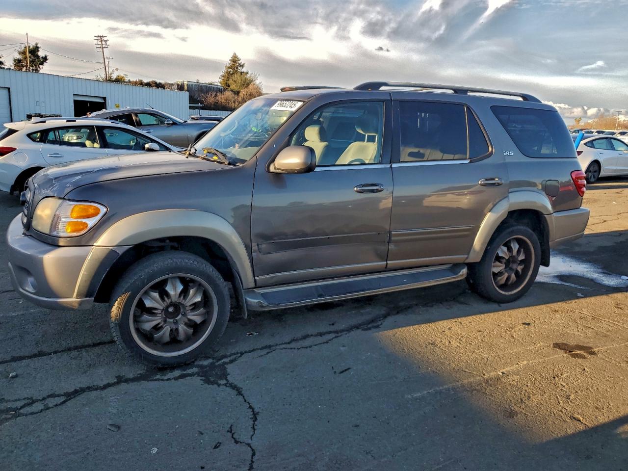 2004 TOYOTA SEQUOIA