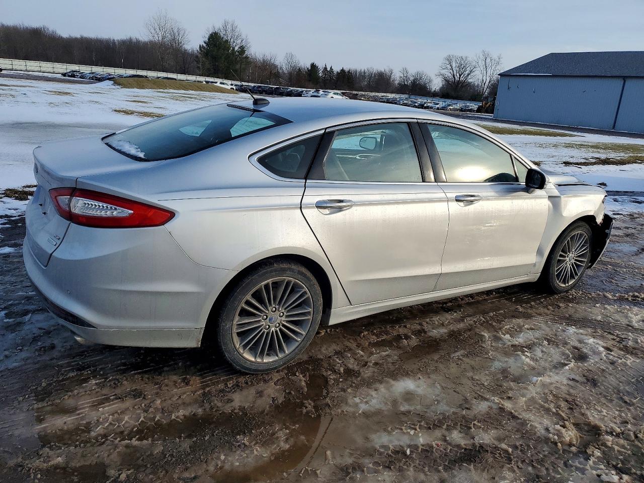 2013 FORD FUSION SE photo 3