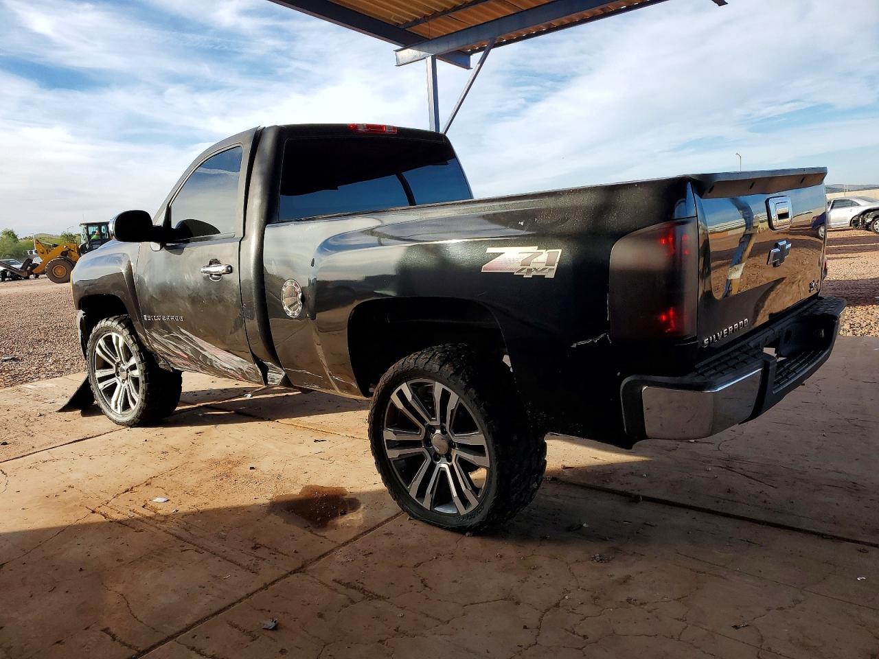 2009 CHEVROLET SILVERADO C1500 photo 2