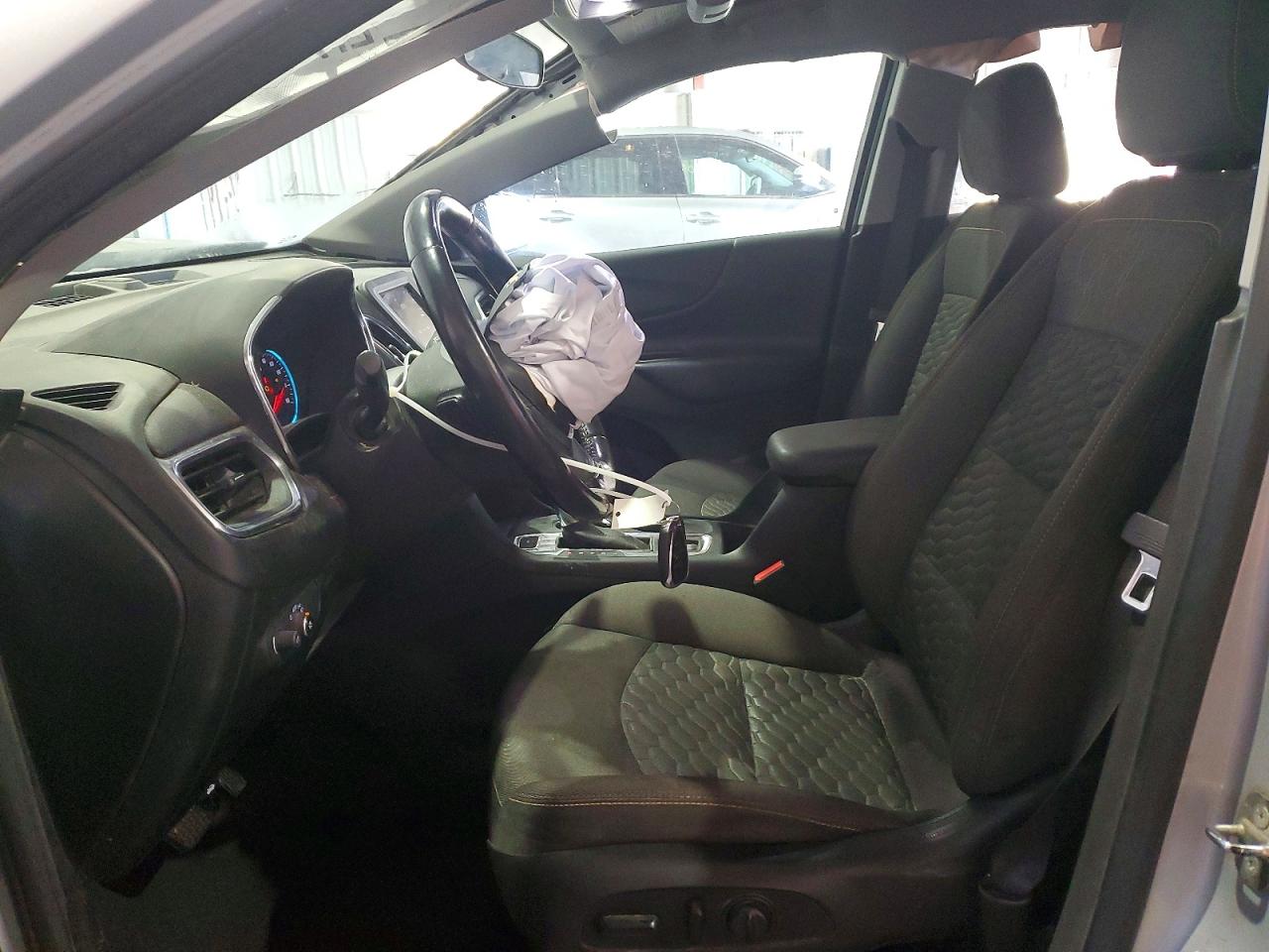 2019 CHEVROLET EQUINOX LT photo 13