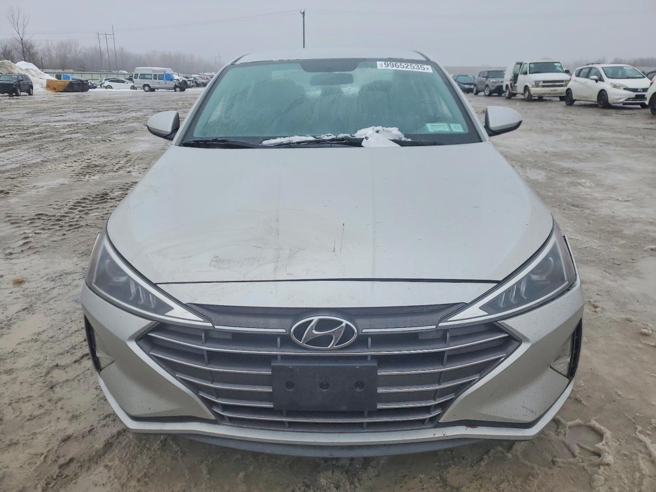 2019 HYUNDAI ELANTRA SE photo 5