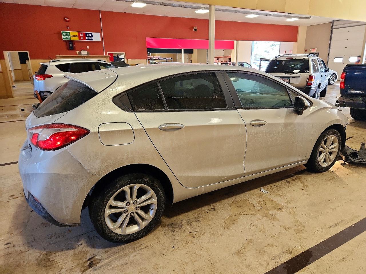 2019 CHEVROLET CRUZE LS photo 3