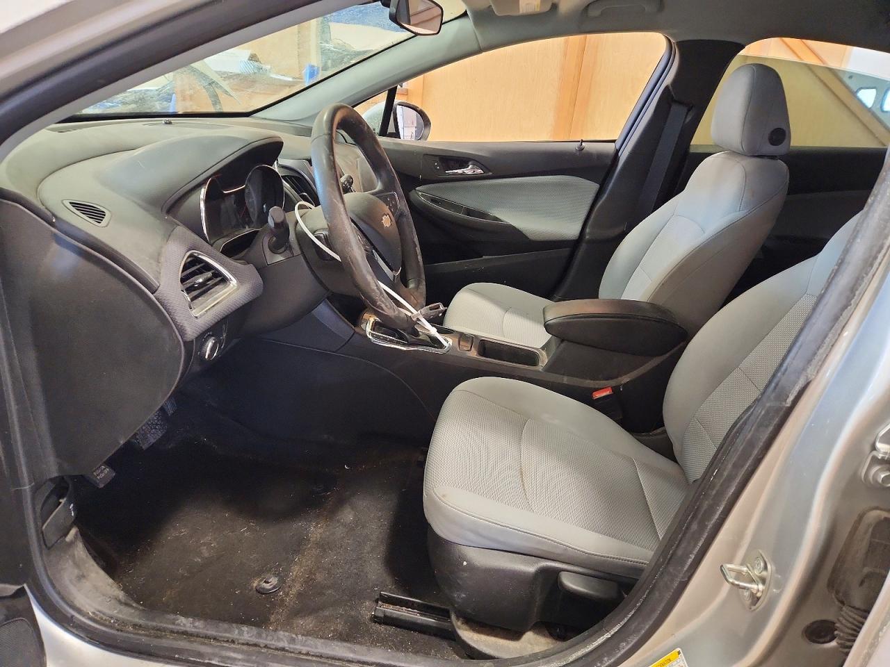 2019 CHEVROLET CRUZE LS photo 7