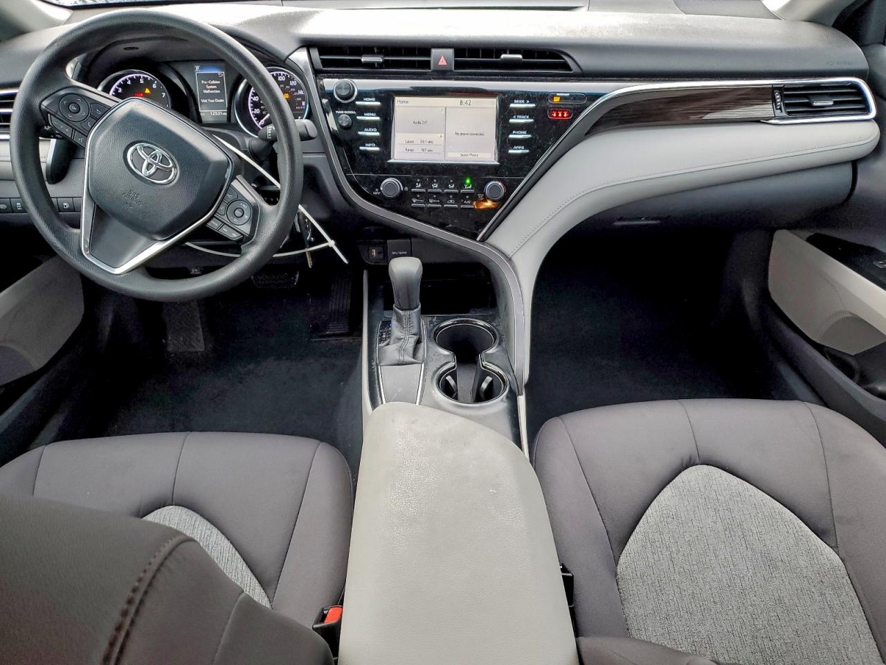 2018 TOYOTA CAMRY L photo 8