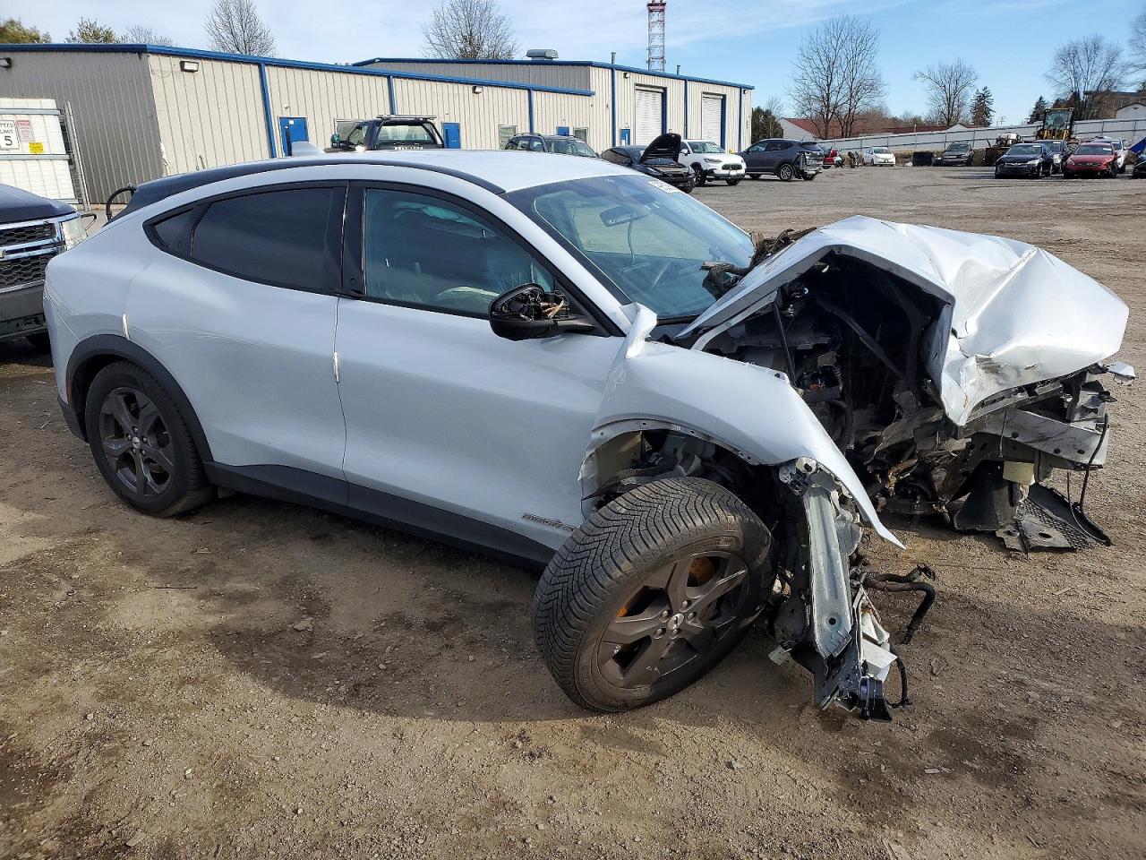 2021 FORD MUSTANG MACH-E SELECT photo 4