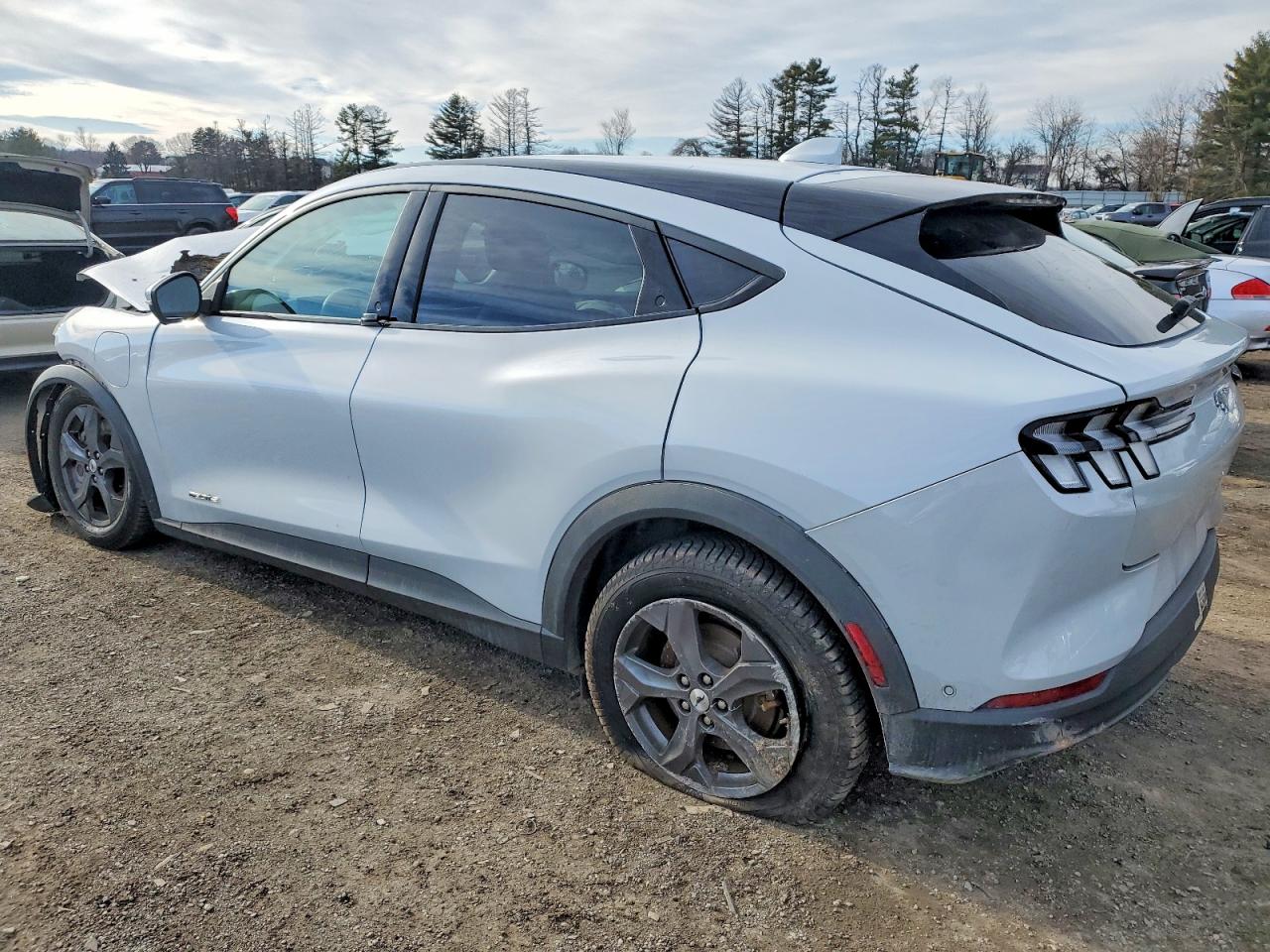 2021 FORD MUSTANG MACH-E SELECT photo 2