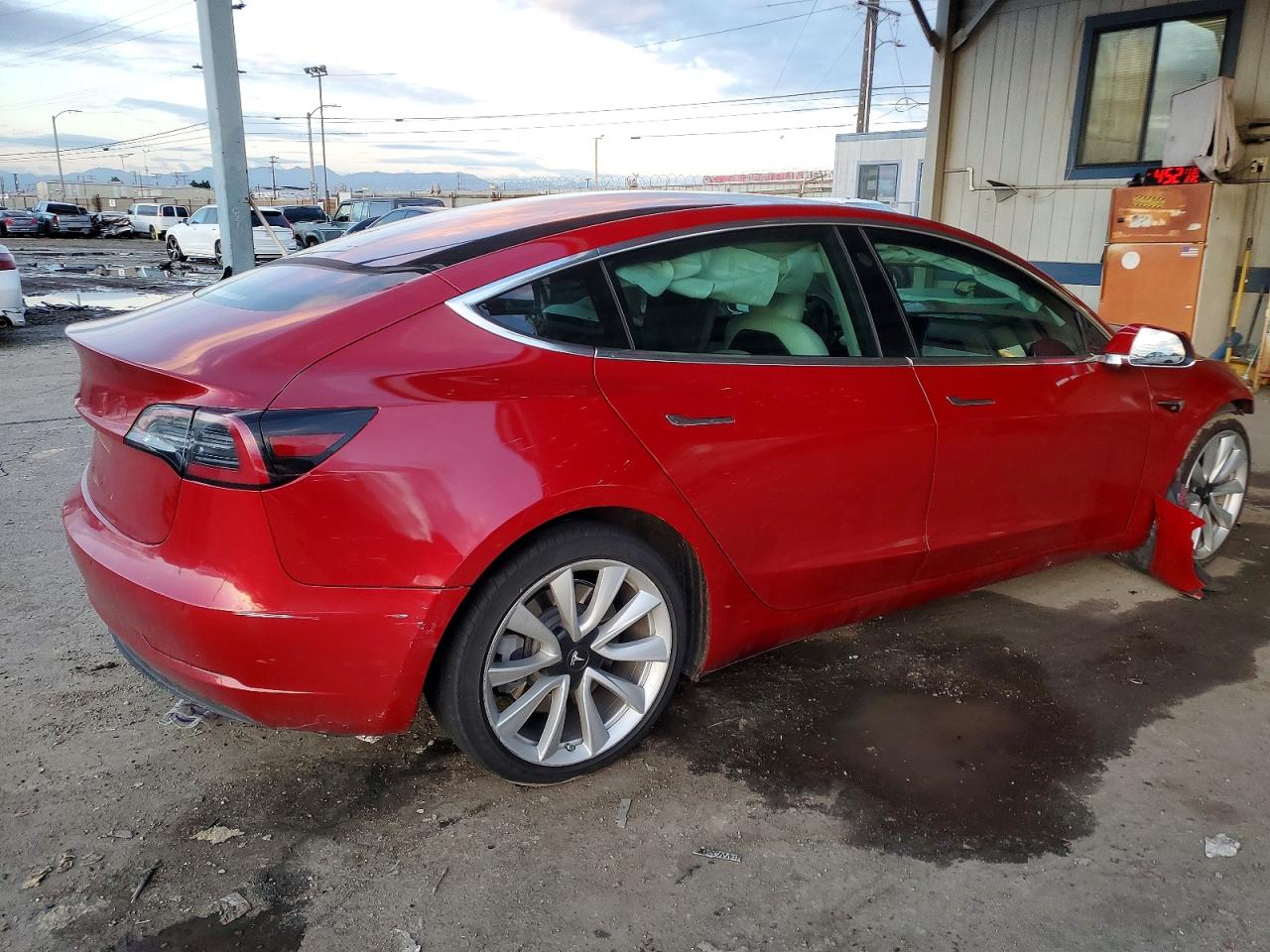2018 TESLA MODEL 3 photo 3