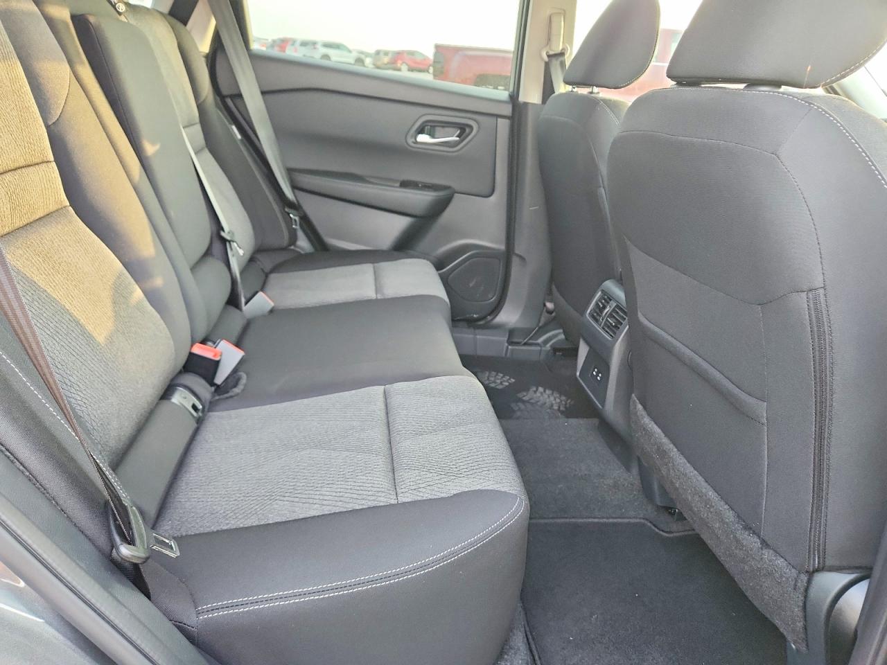 2025 NISSAN ROGUE SV photo 11