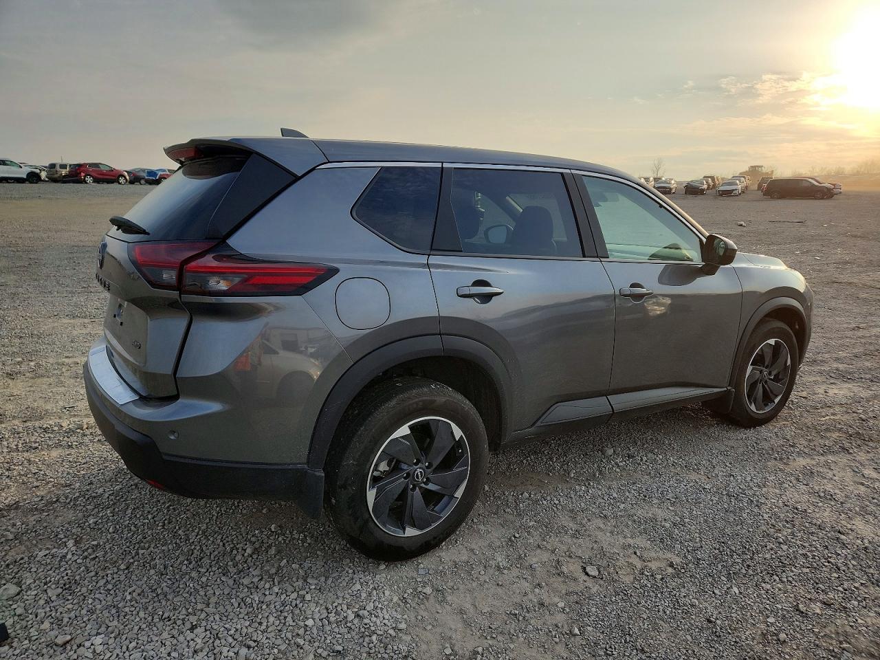 2025 NISSAN ROGUE SV photo 3