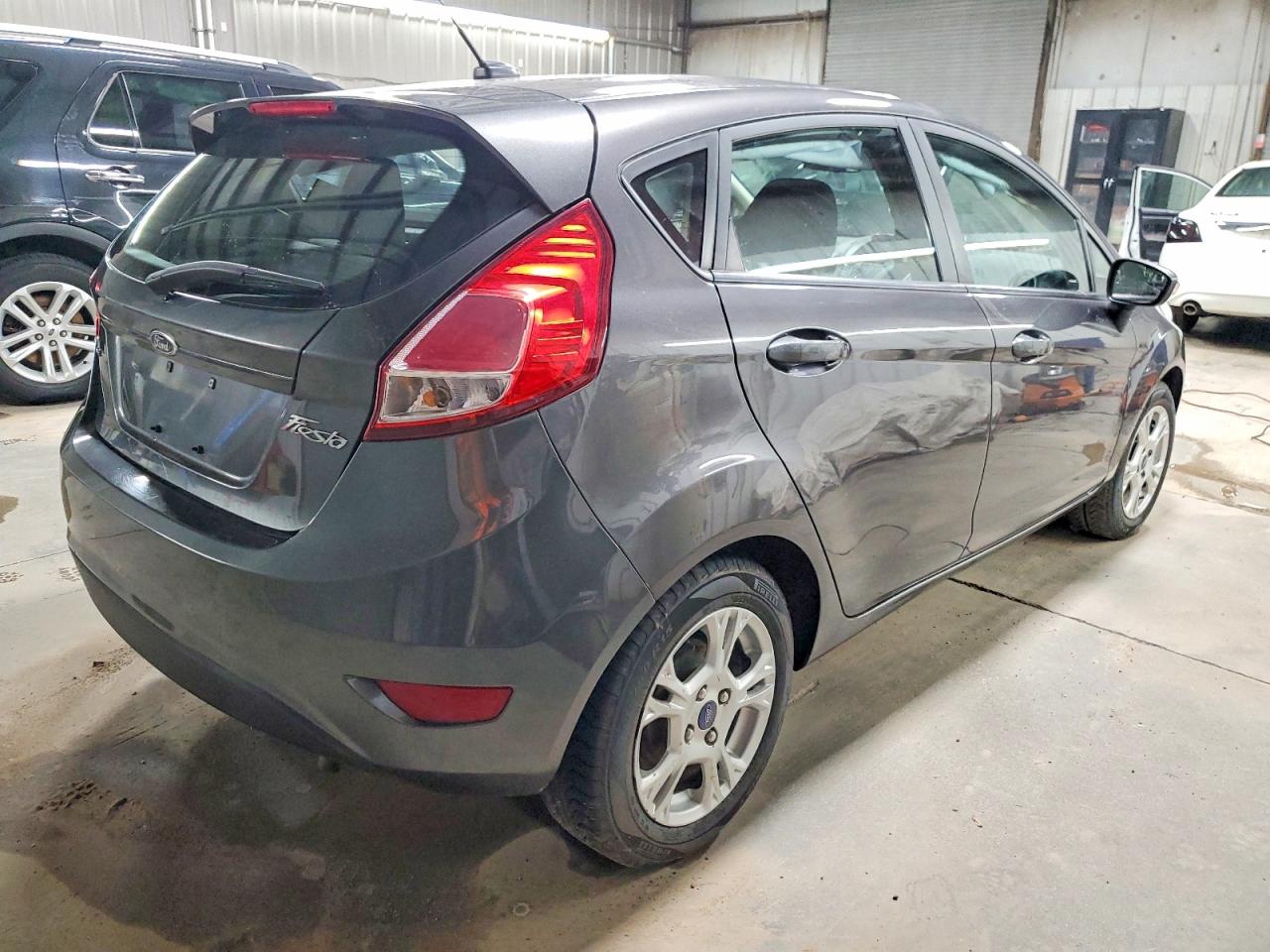 2015 FORD FIESTA SE photo 3