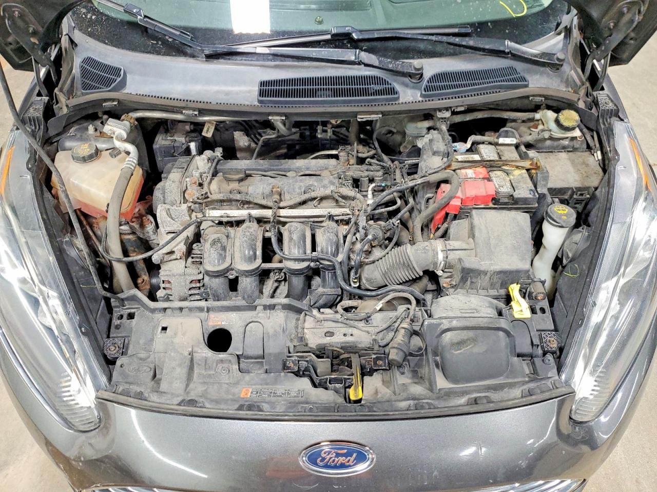 2015 FORD FIESTA SE photo 11