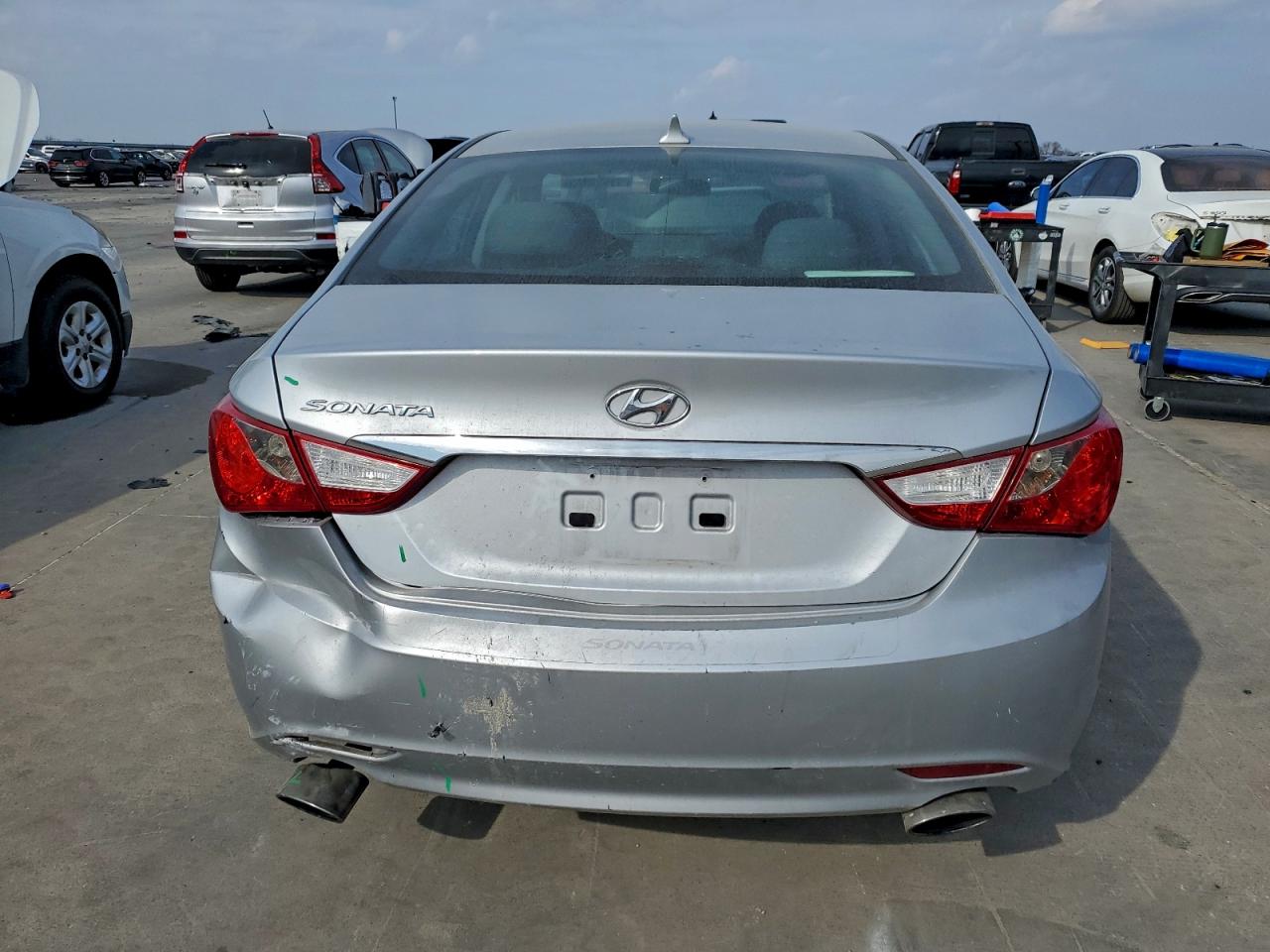 2011 HYUNDAI SONATA SE photo 6
