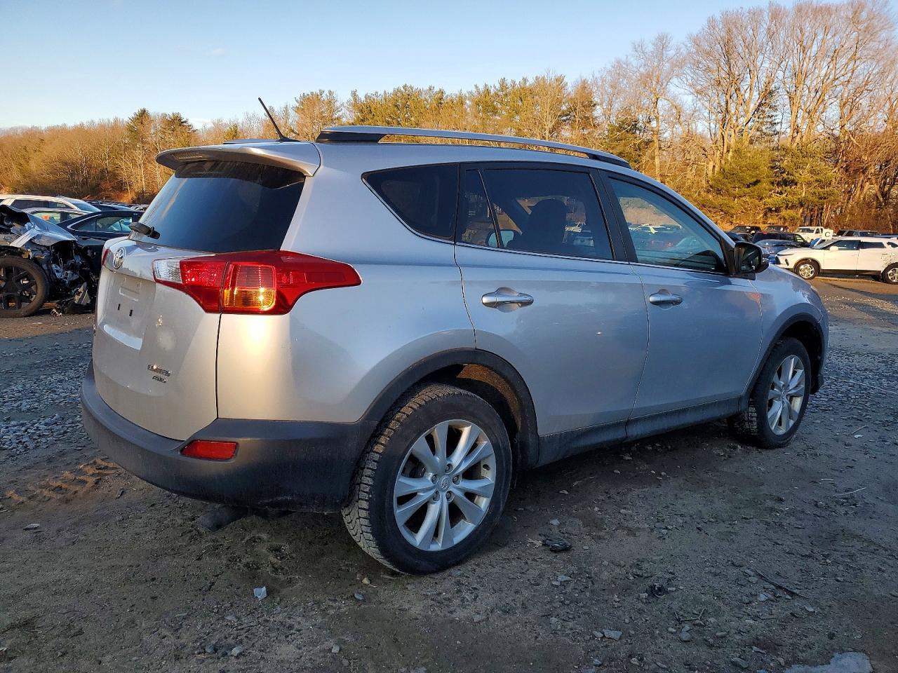 2014 TOYOTA RAV4 LIMITED photo 3