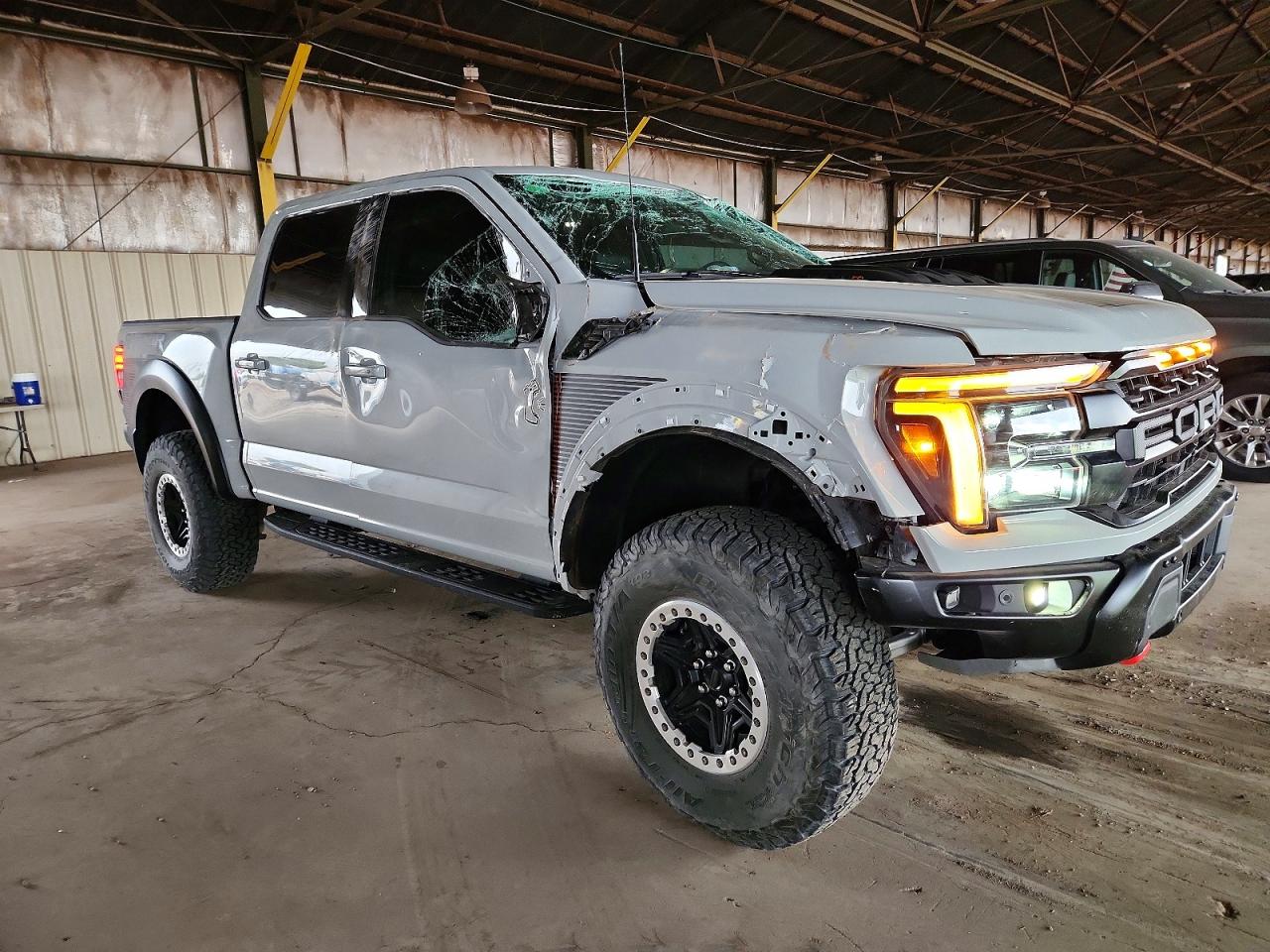 2024 FORD F150 RAPTOR photo 10
