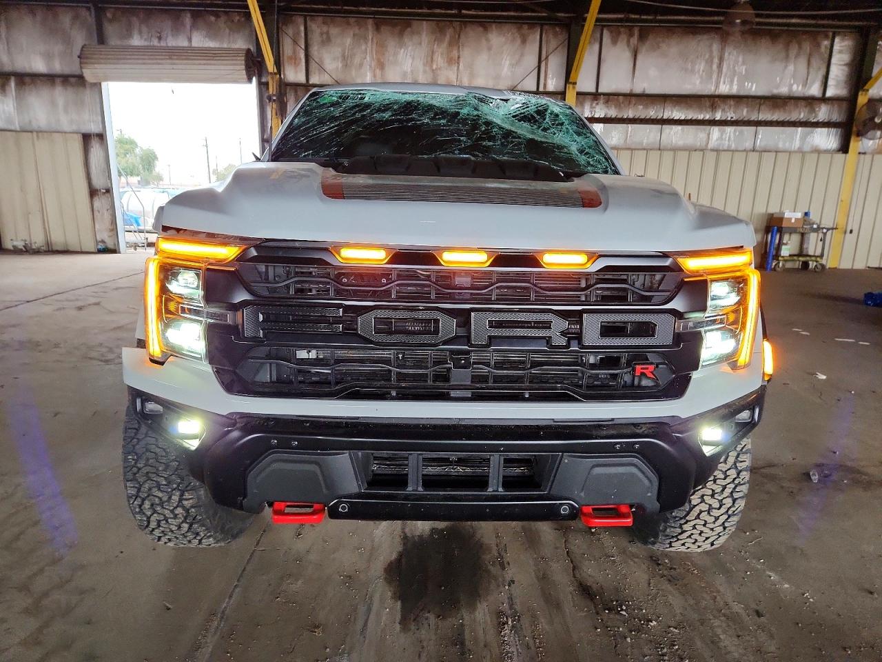 2024 FORD F150 RAPTOR photo 13