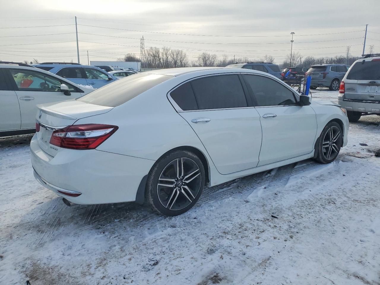 2017 HONDA ACCORD SPORT photo 3