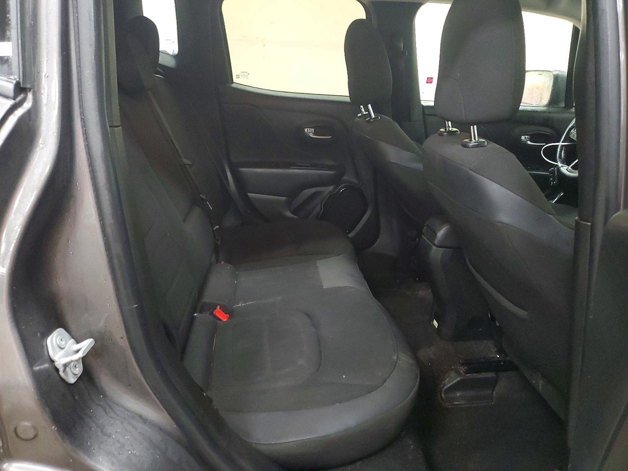 2017 JEEP RENEGADE LATITUDE photo 11