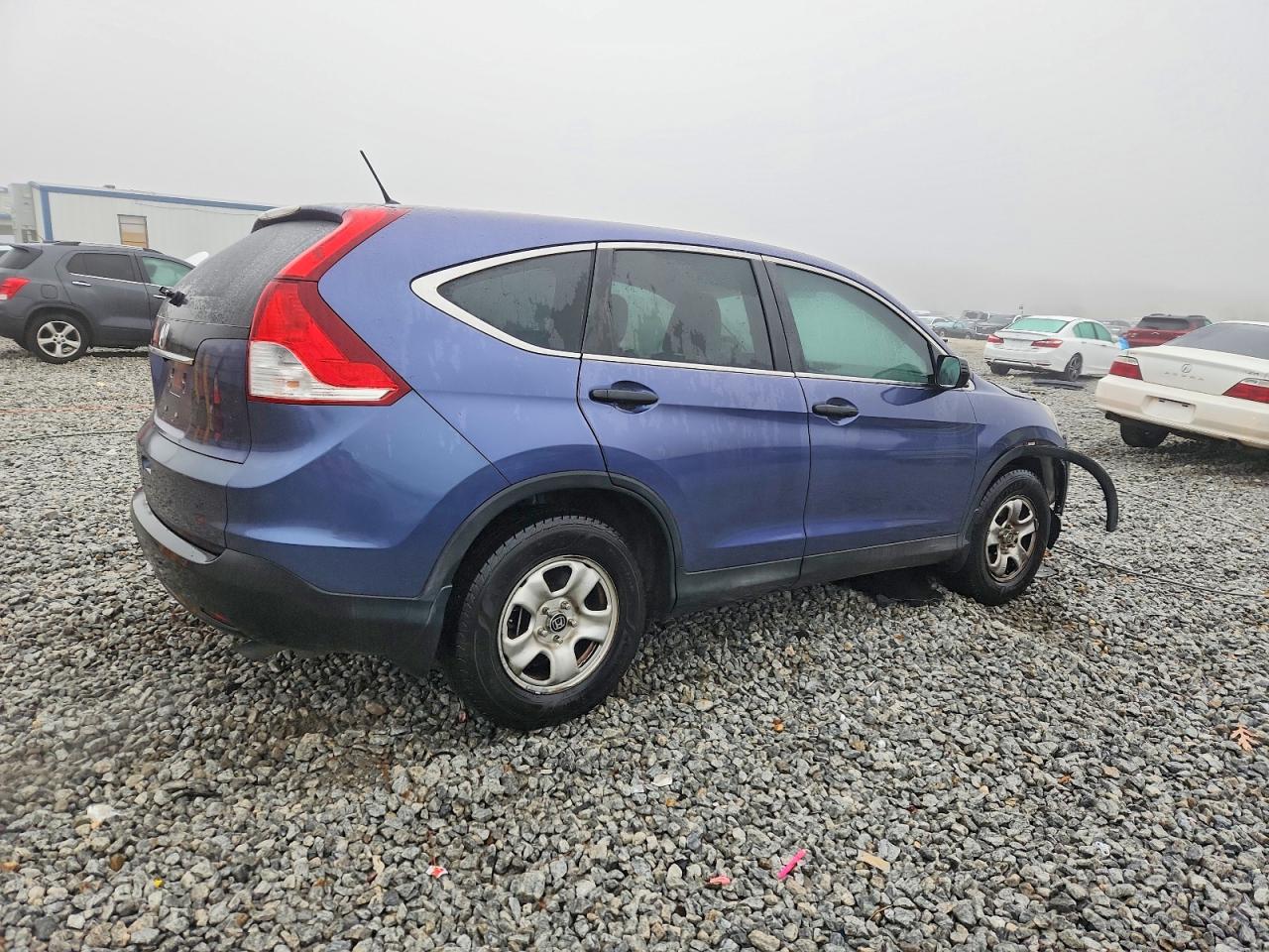 2013 HONDA CR-V LX photo 3