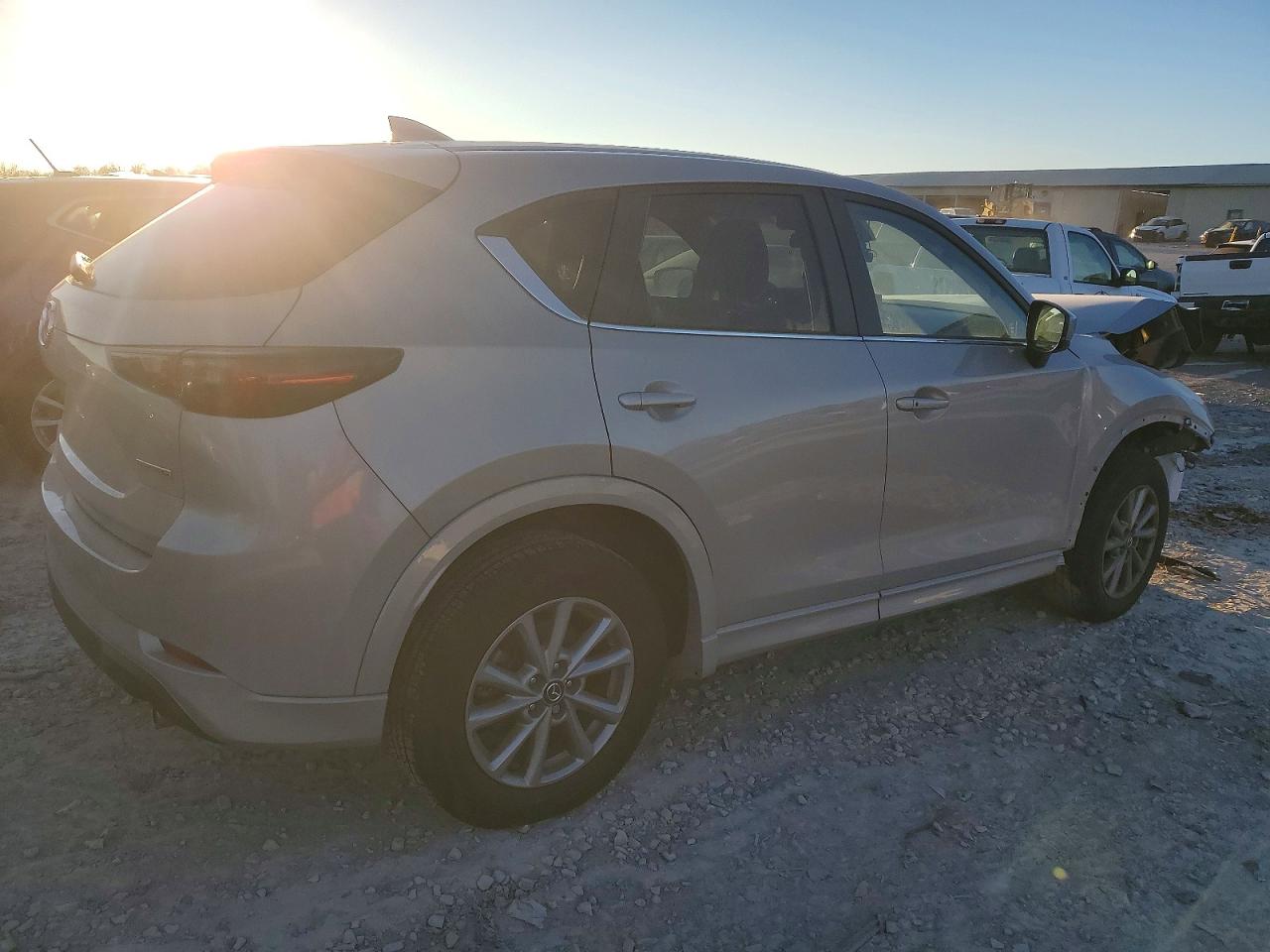 2025 MAZDA CX-5 SELECT photo 5