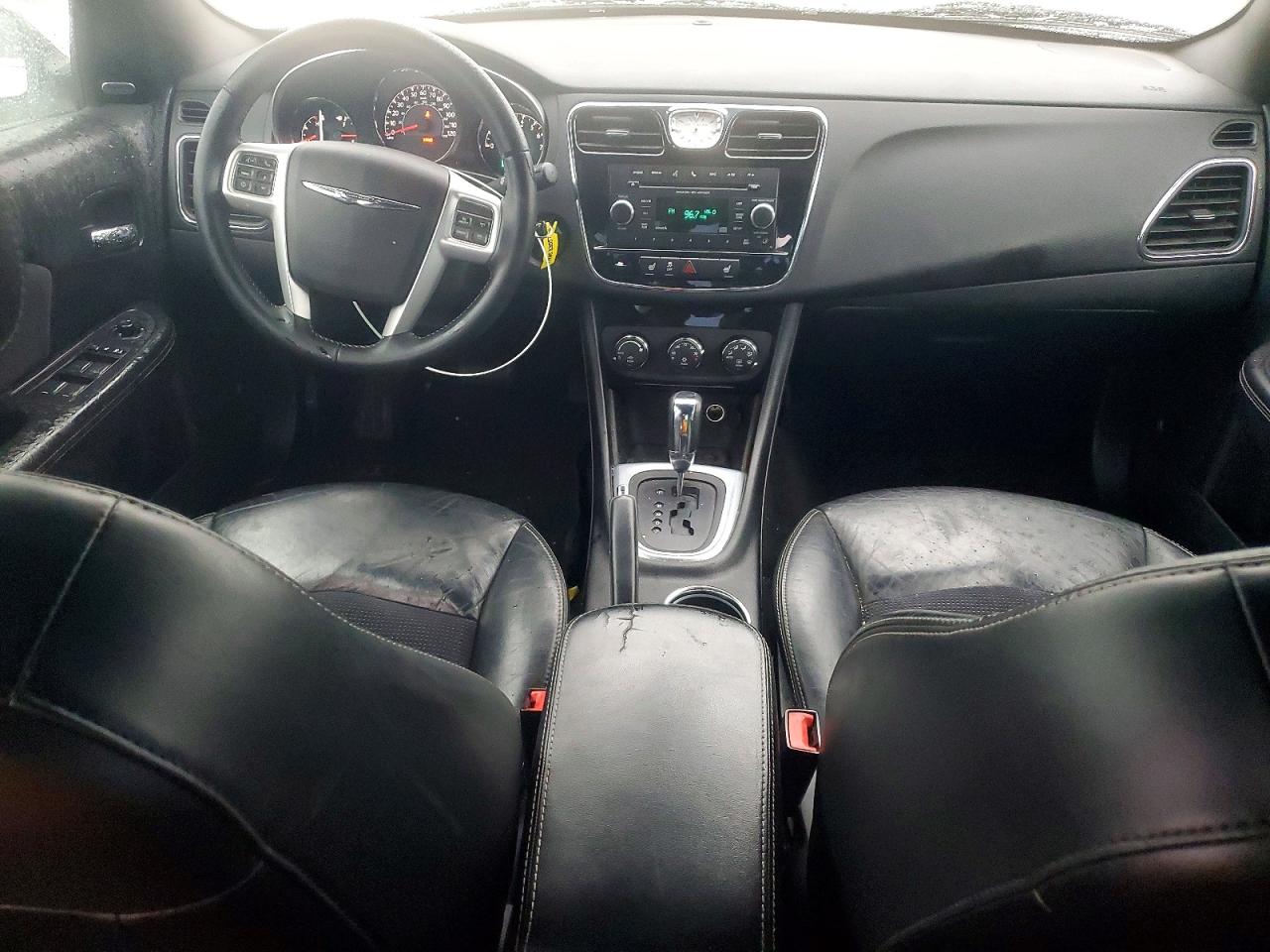 2013 CHRYSLER 200 LIMITED photo 8