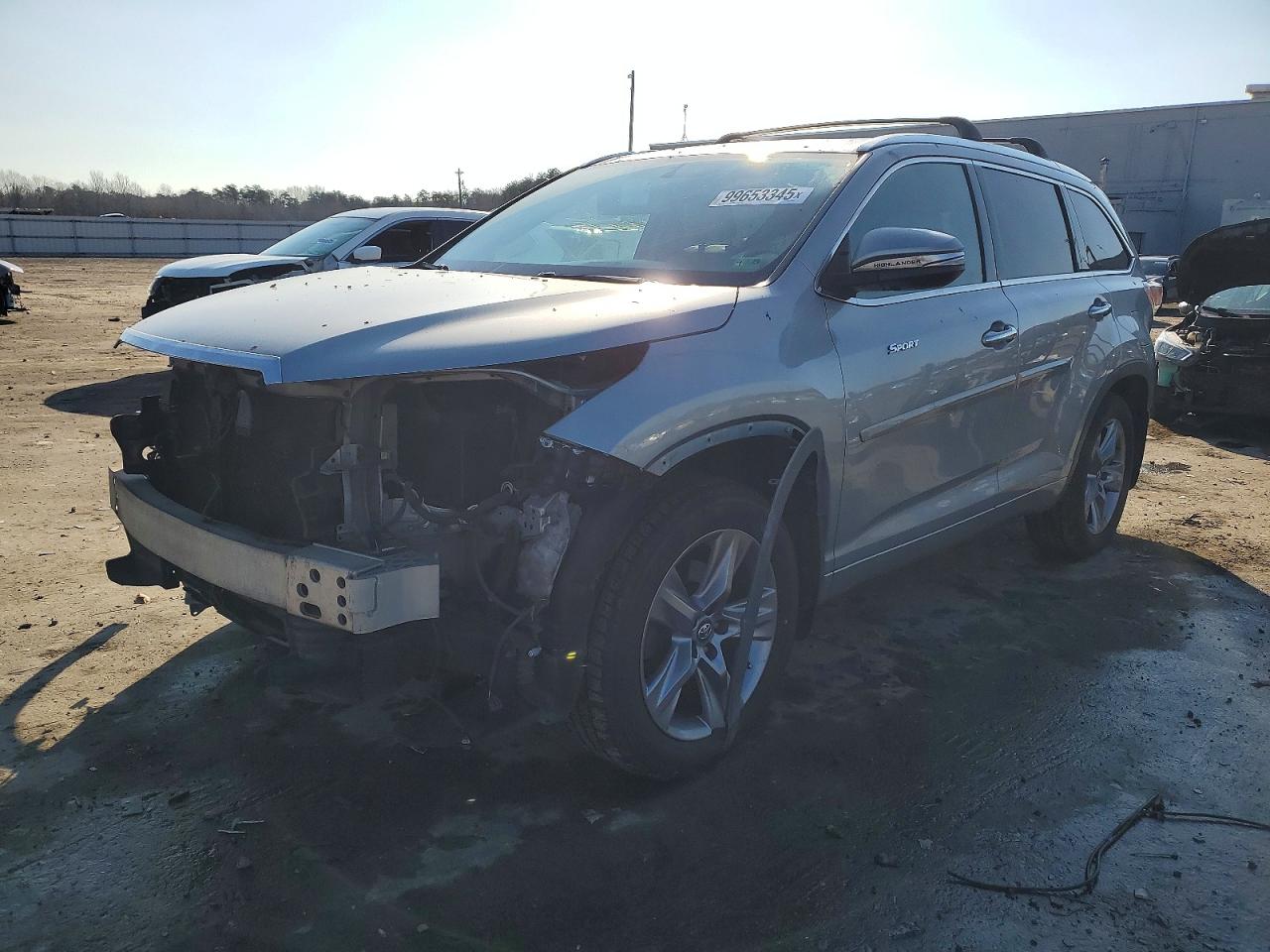 2016 TOYOTA HIGHLANDER