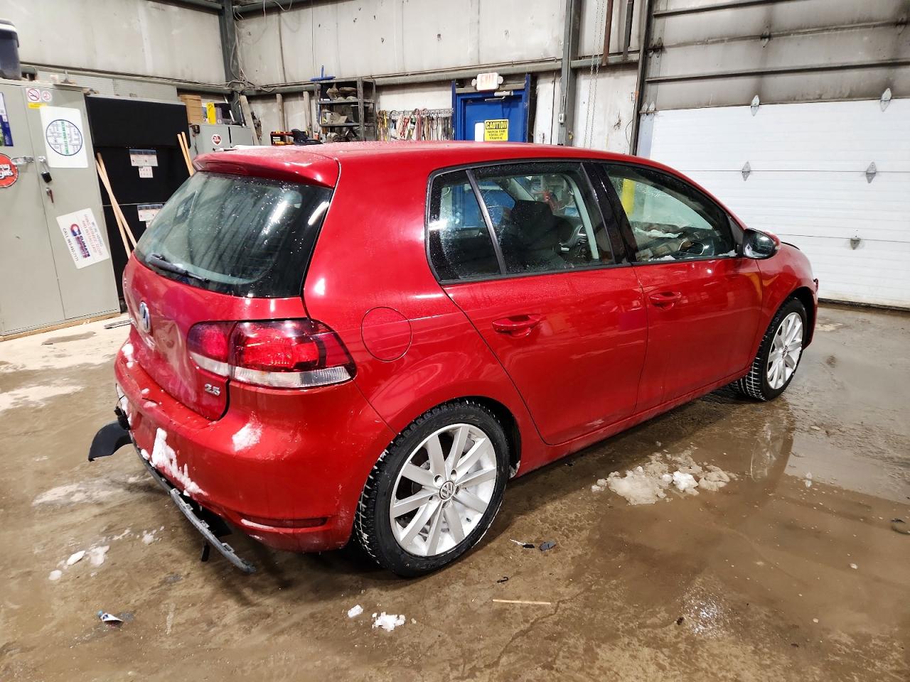 2011 VOLKSWAGEN GOLF photo 3
