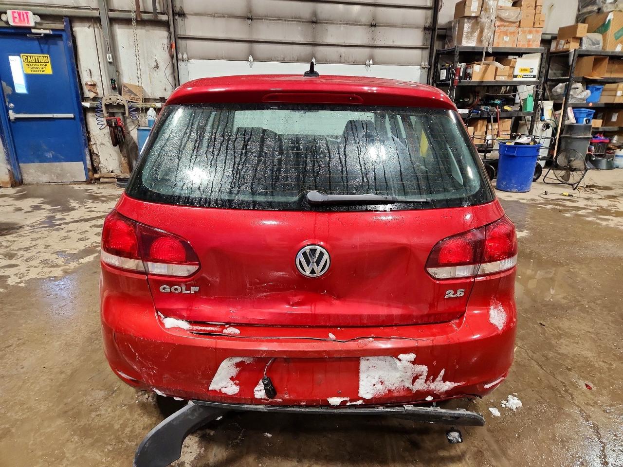 2011 VOLKSWAGEN GOLF photo 6