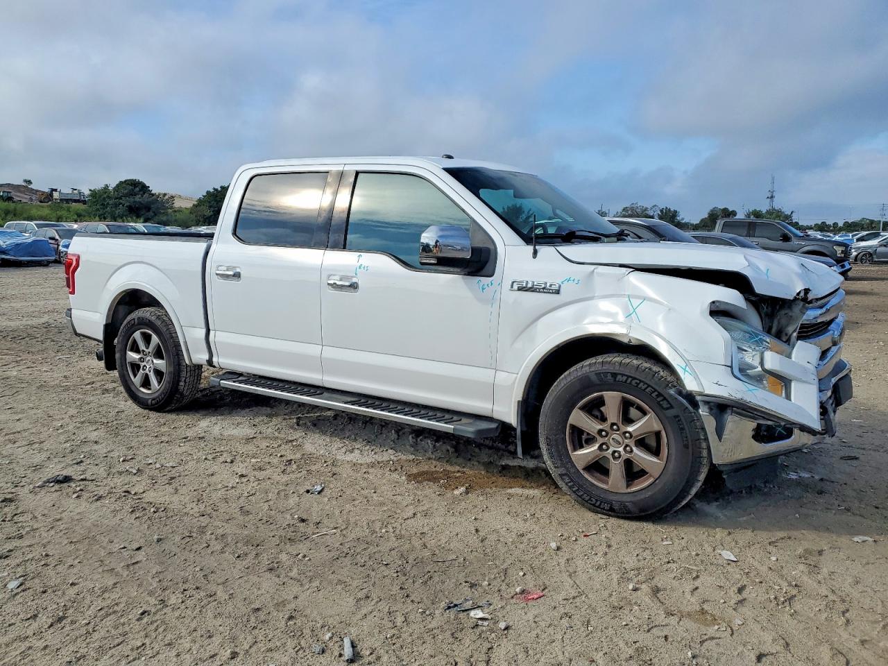2016 FORD F150 SUPERCREW photo 4