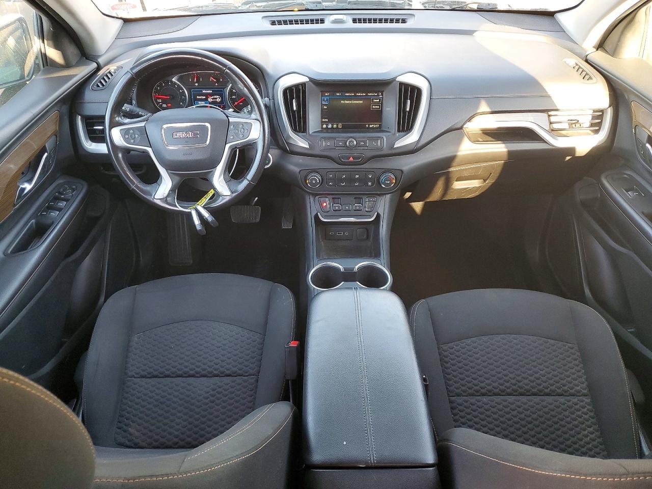 2019 GMC TERRAIN SLE photo 8