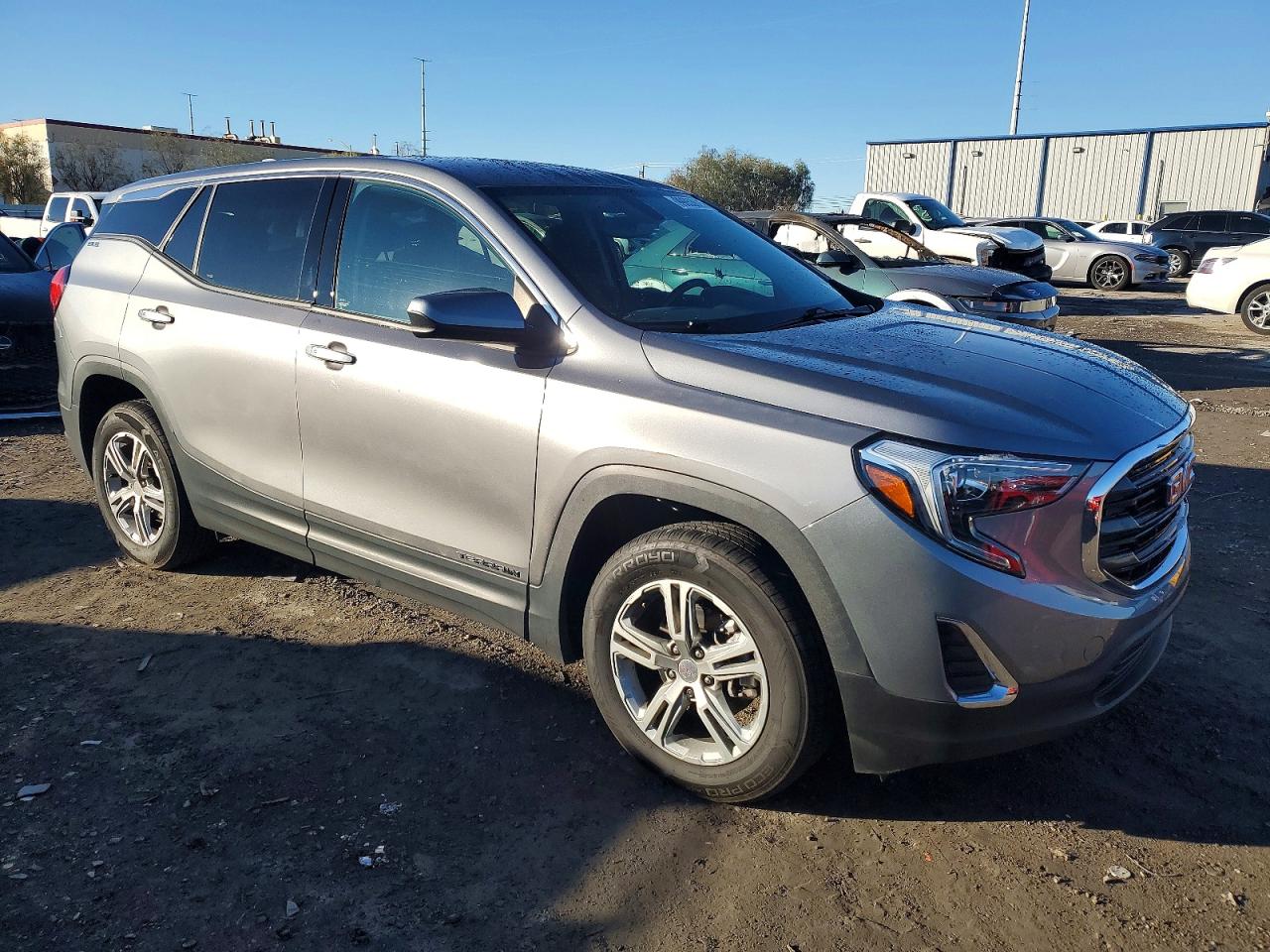 2019 GMC TERRAIN SLE photo 4
