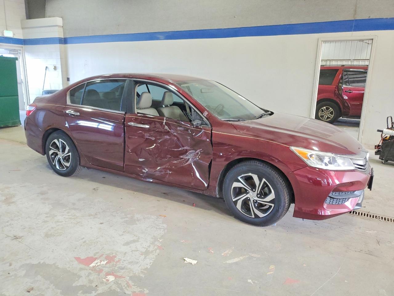 2016 HONDA ACCORD LX photo 4