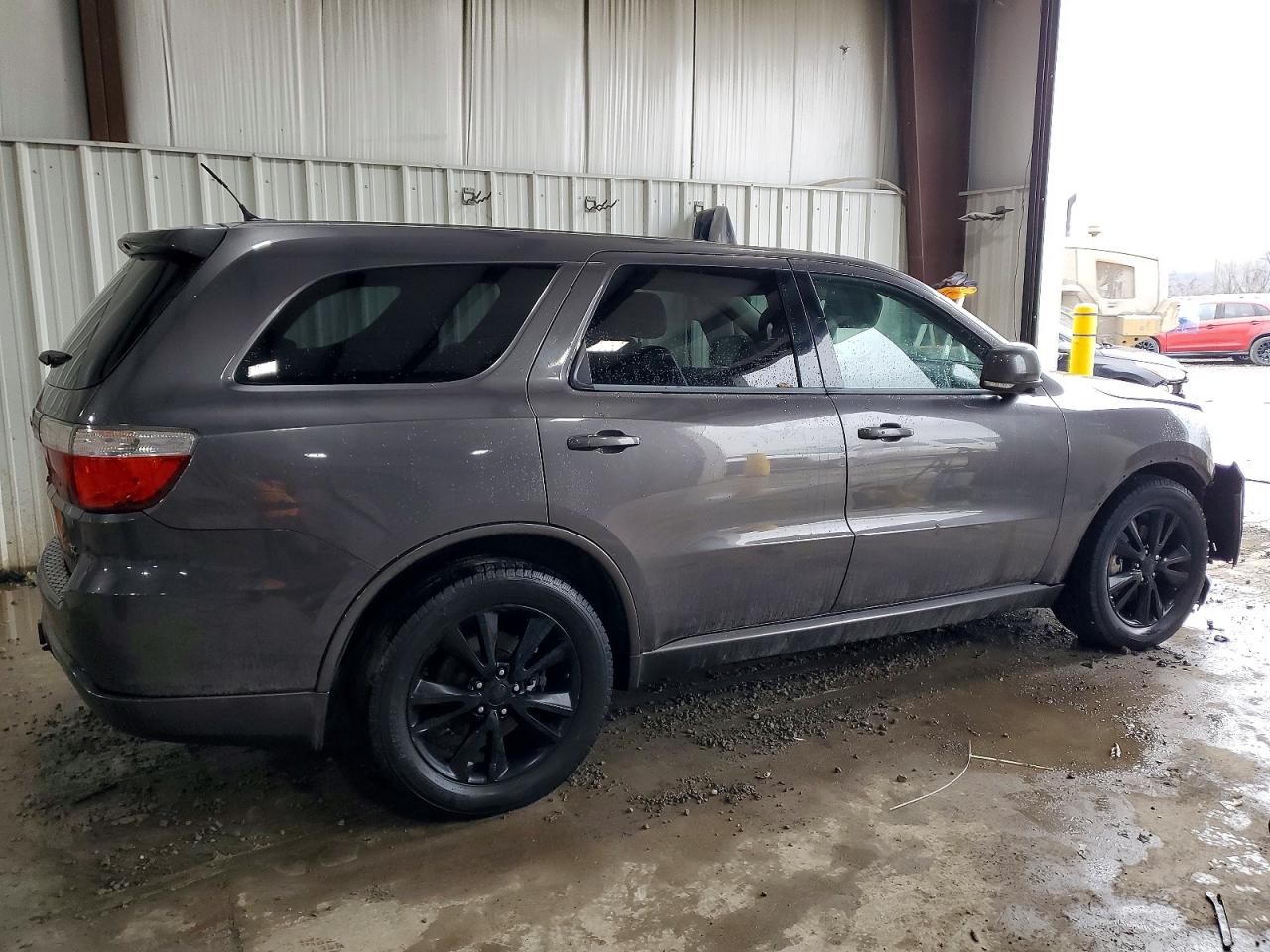 2013 DODGE DURANGO R/T photo 3
