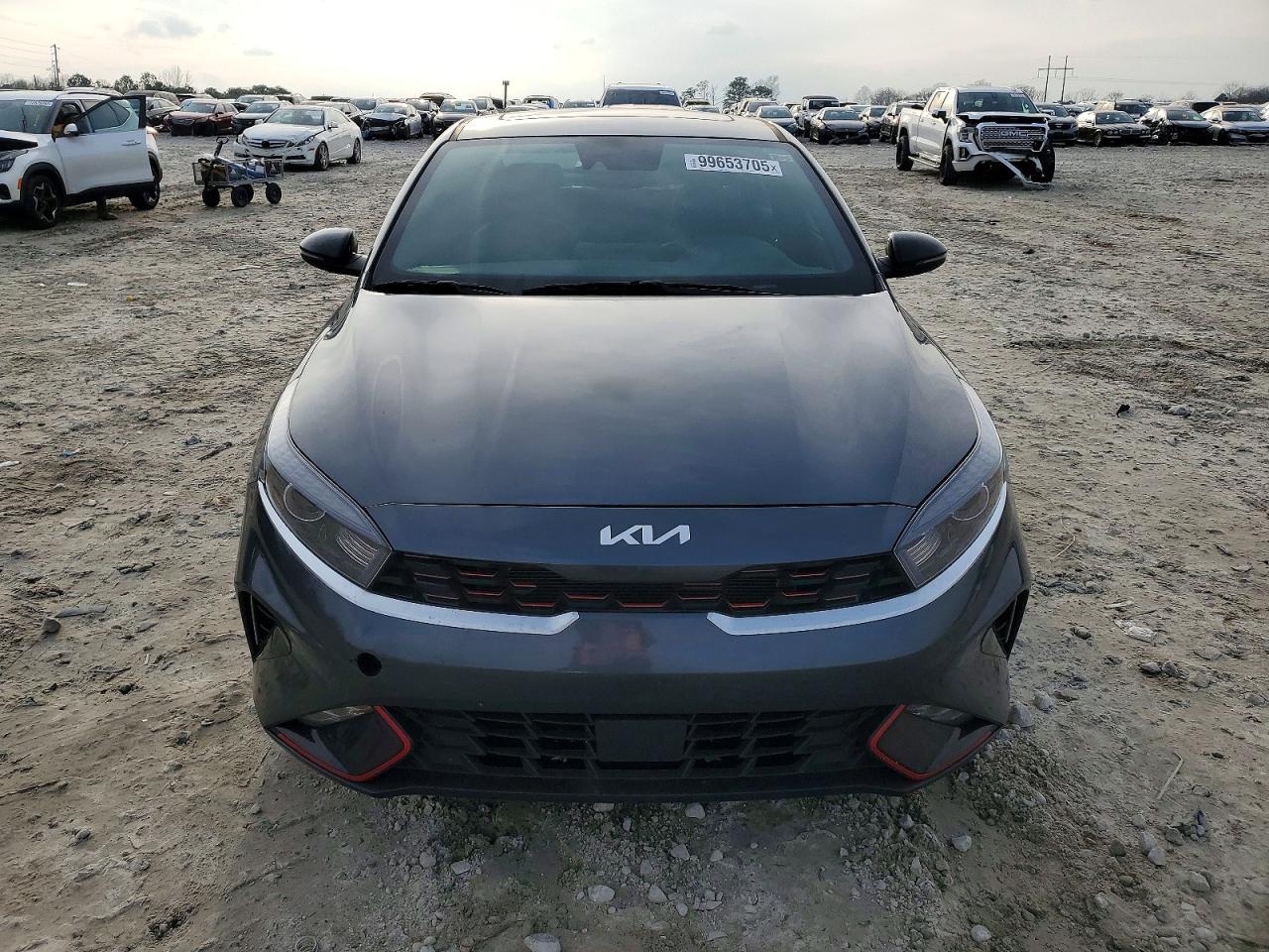 2024 KIA FORTE GT LINE photo 5