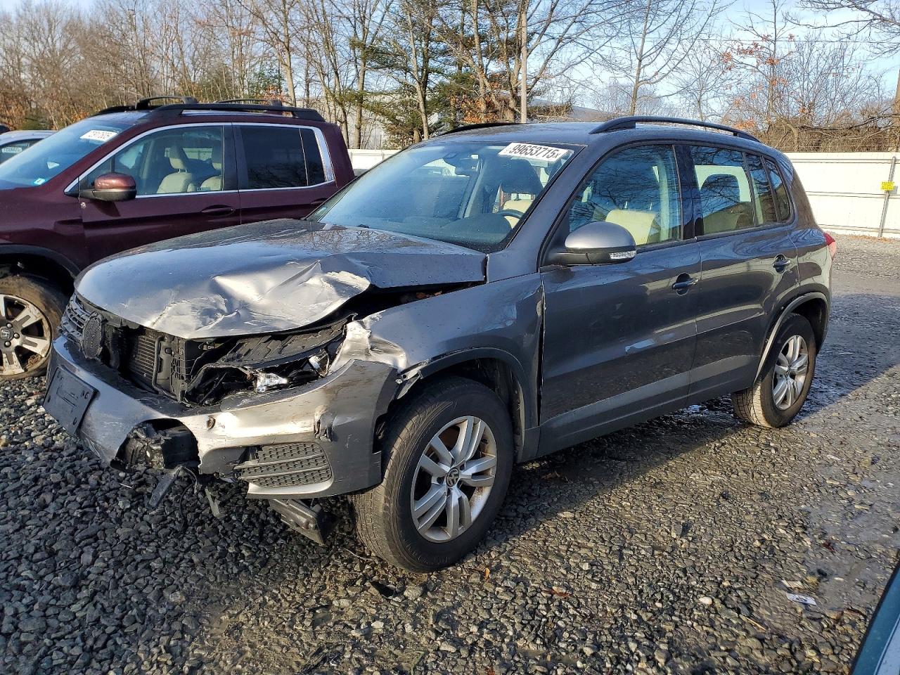 2016 VOLKSWAGEN TIGUAN