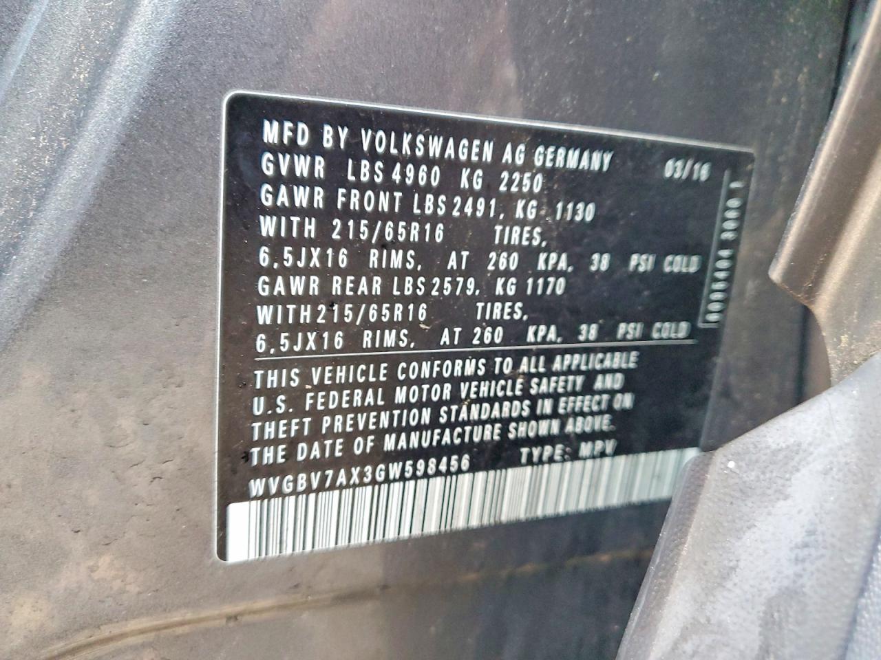 2016 VOLKSWAGEN TIGUAN S photo 13
