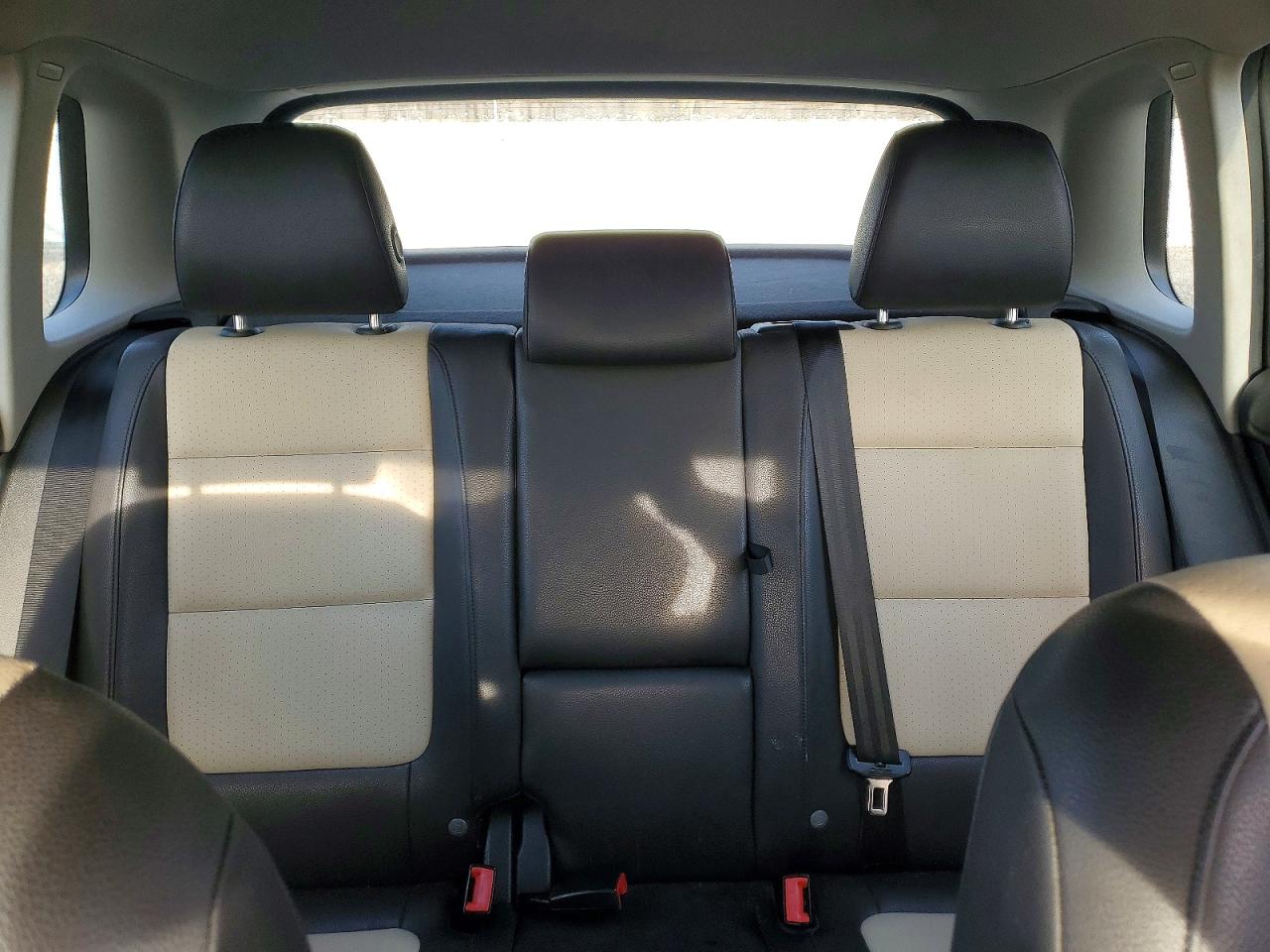 2016 VOLKSWAGEN TIGUAN S photo 10