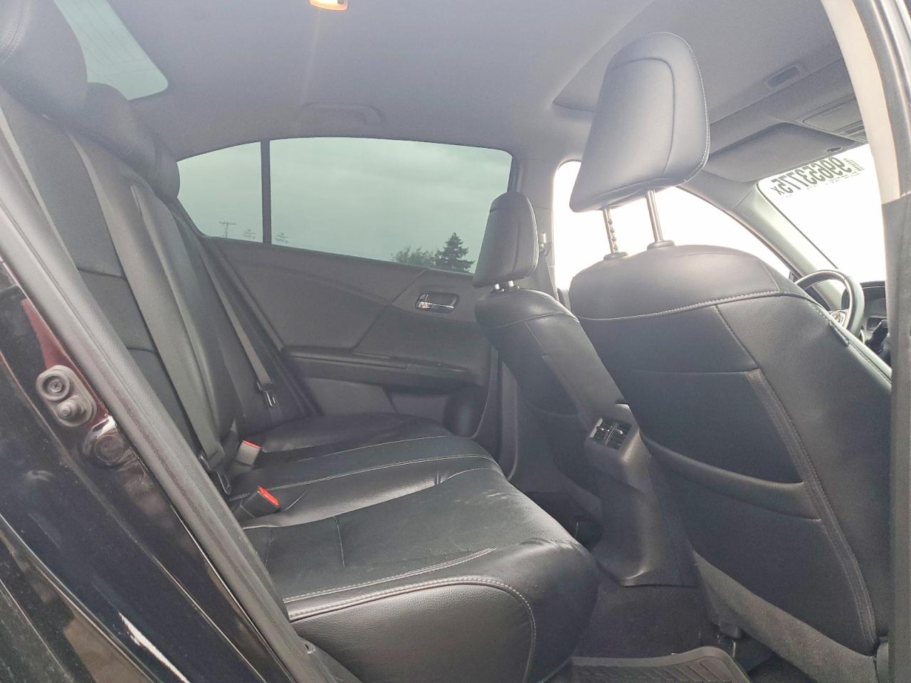 2016 HONDA ACCORD TOURING photo 19