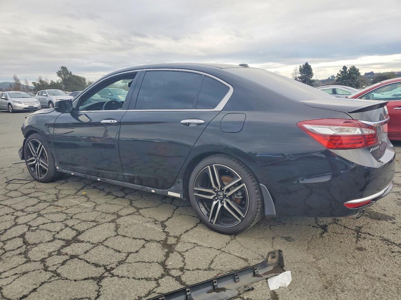 2016 HONDA ACCORD TOURING photo 3