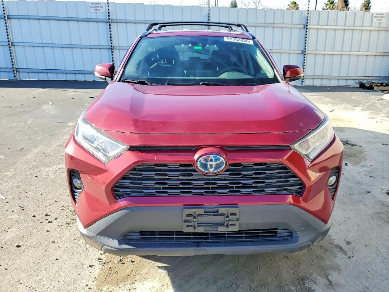 2021 TOYOTA RAV4 XLE photo 5