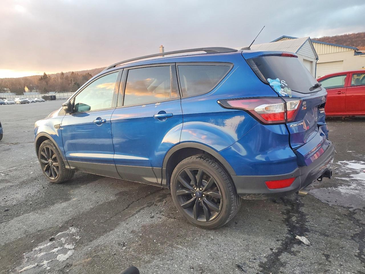 2017 FORD ESCAPE TITANIUM photo 2