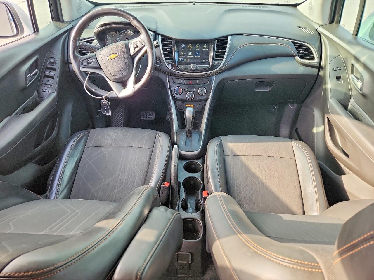 2019 CHEVROLET TRAX 1LT photo 8