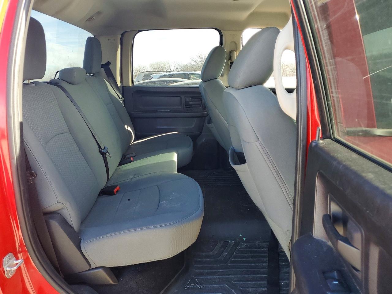 2013 RAM 1500 ST photo 10